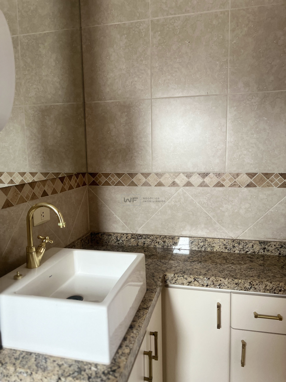 Imagens do imóveis edificio comercial policlínica